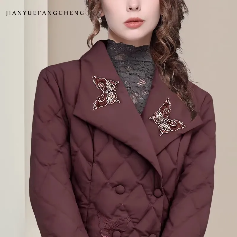 Jaqueta de comprimento médio feminina 2023 inverno novo quente levemente branco pato para baixo estofamento casaco puffer elegante camisa gola casaco de emagrecimento