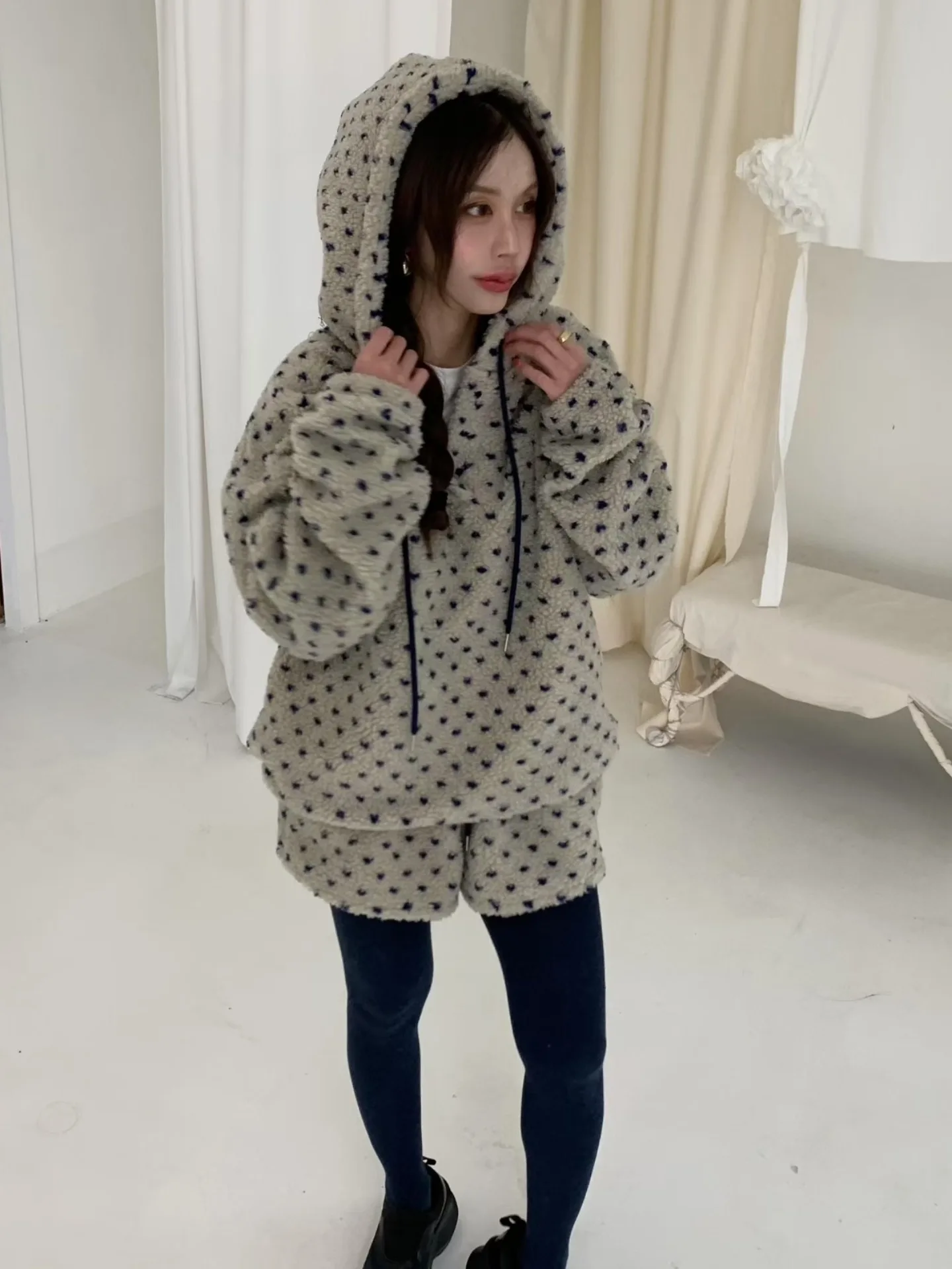 Модный комплект из меха ягненка, толстовка Fce с высокой талией, женские зимние брюки с вышивкой в виде сердца, брюки