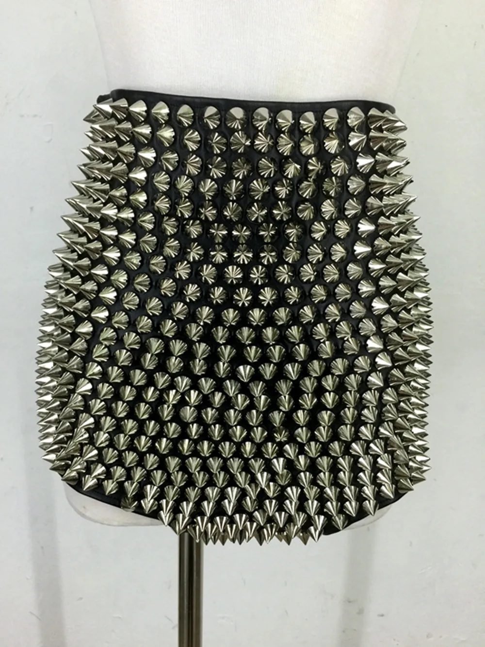 Nowy klub nocny Bar DS Singer seksowny bardzo gęsty wierzbowy gwóźdź wysokiej talii krótkie spodnie skórzane moda damska odzież sportowa