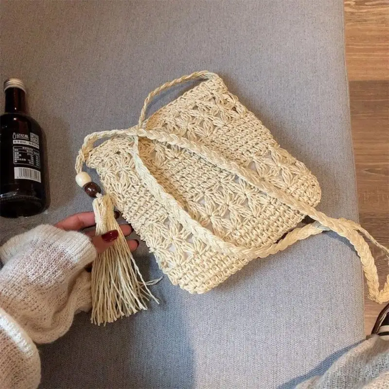 

340D Women Beach Woven Straw Shoulder Bag with Tassel Boho Hollow Out Crochet Crossbody Handbag Macrame Clutch Purse
