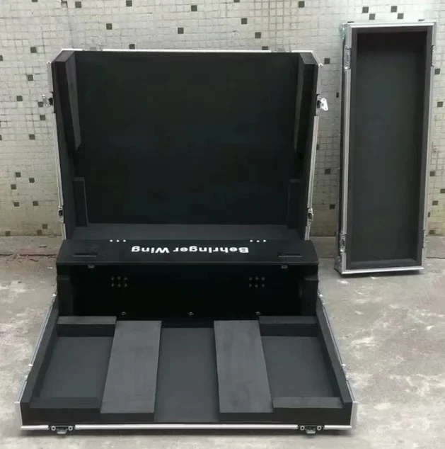 Behringer  Wing Mixer Console Air Case