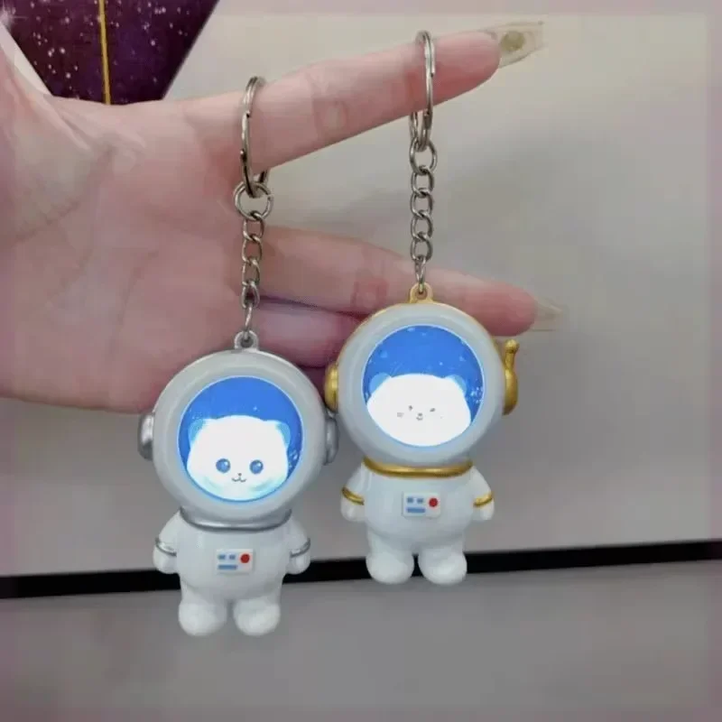 Creative Cartoon Starry Cat Bear Night Light Astronaut Keychain Lovers Light Up LED Keyring Package Pendant Small New Year Gift