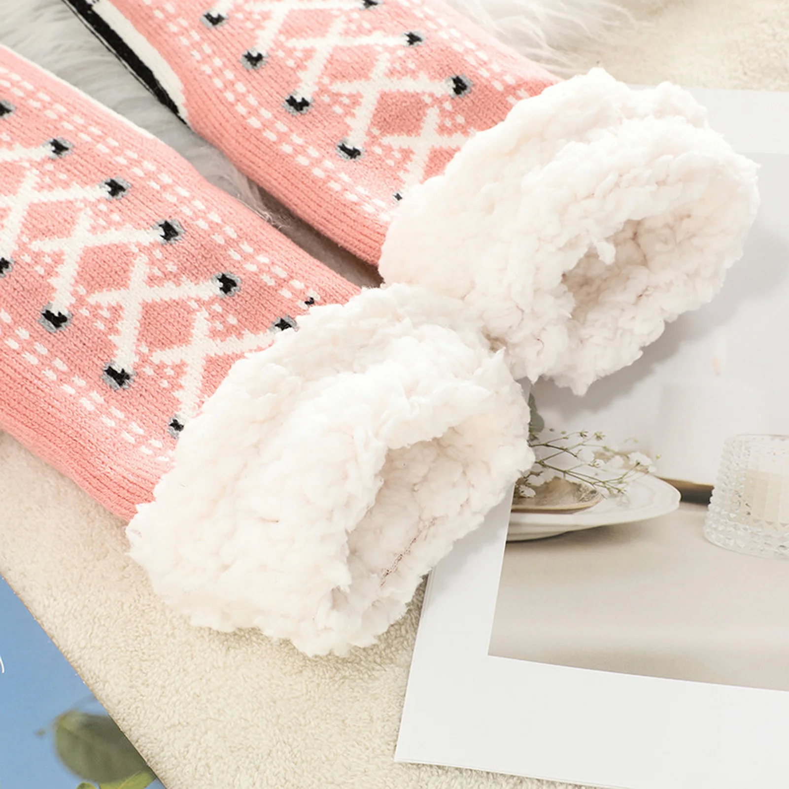 

Thickening Anti-cold Floor Socks Multi Color Design Soft Socks for Winter Autumn Cold Weather