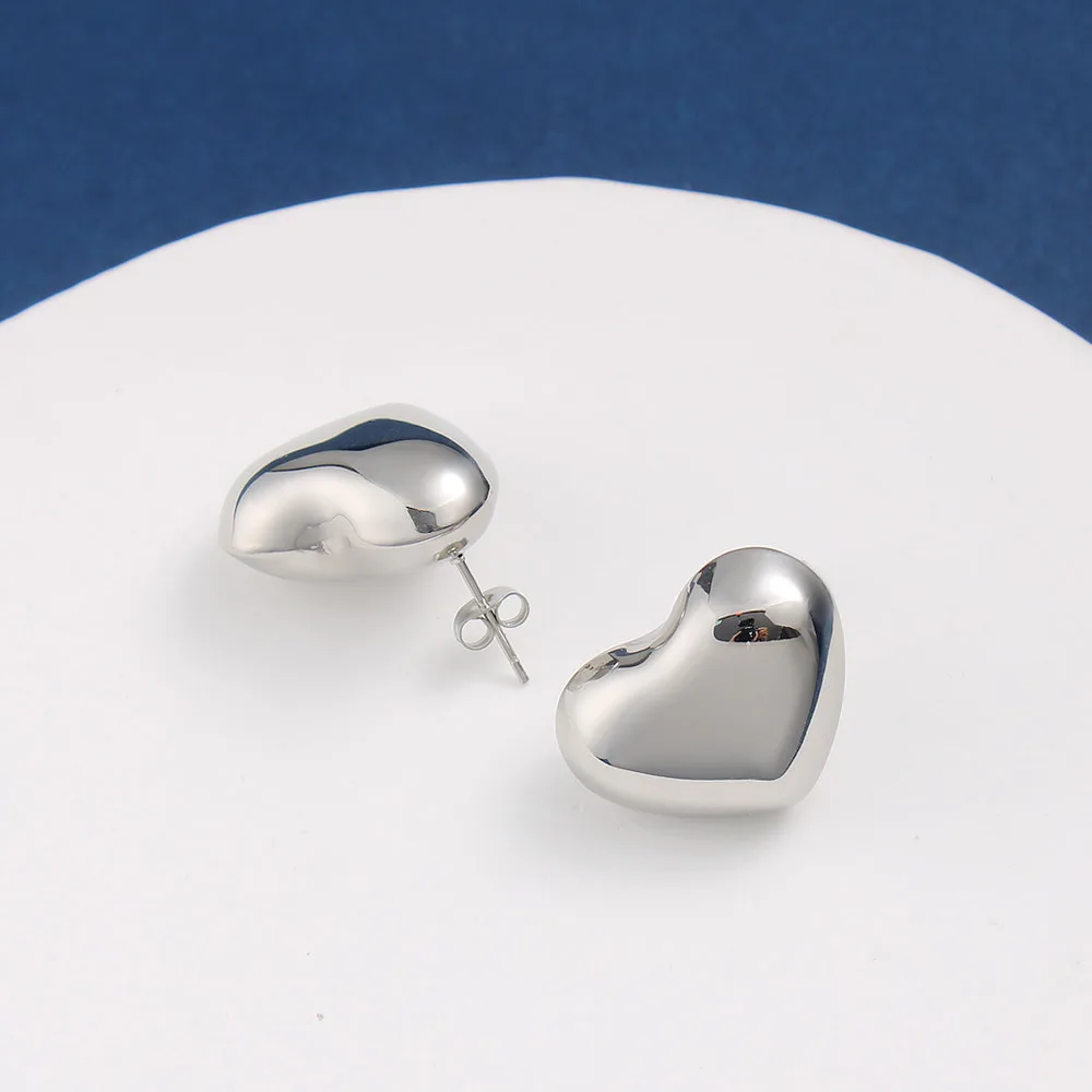 DIY accessories  foreign trade design sense sweet wind peach heart earrings stainless steel metal love shape ins simple silver e