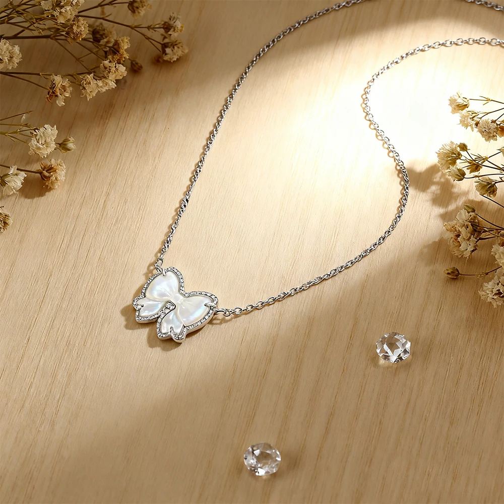 

A Mother-of-Pearl Bow Pendant Necklace for Women, Sweet, Romantic, and luxurious—a Perfect Valentine's Day Gift for Girls.