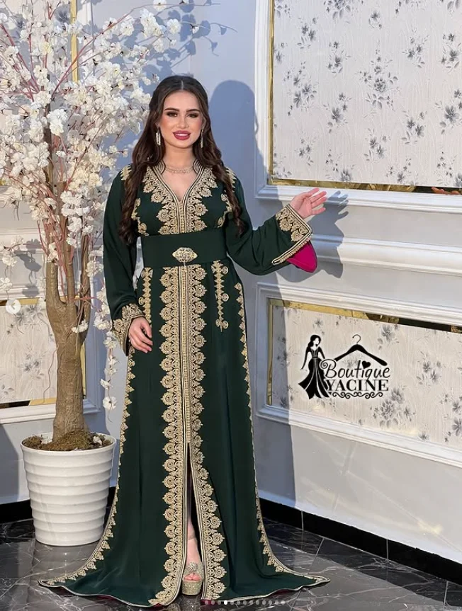 قفطان إسلامي كريب فساتين رسمية للحفلات الراقصة مزين بالدانتيل الذهبي وأكمام طويلة مخصصة للمناسبات المسائية قفطان مغربي