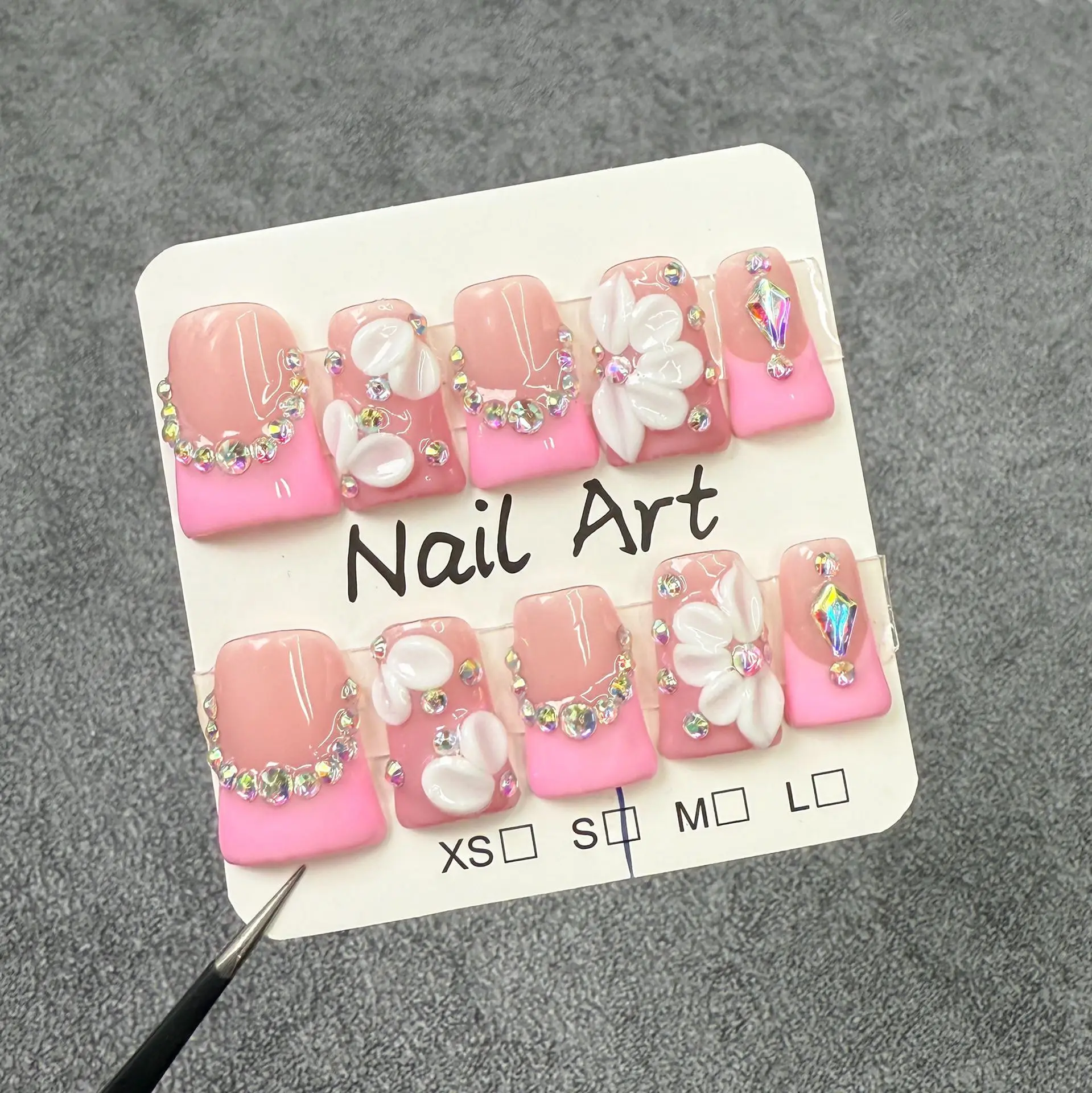 10pcs Handmade False Nail Art Pink French Fake Nail Short Duckbill with Rhinestone Nails Set Wearable Flower Press on Nails Tips