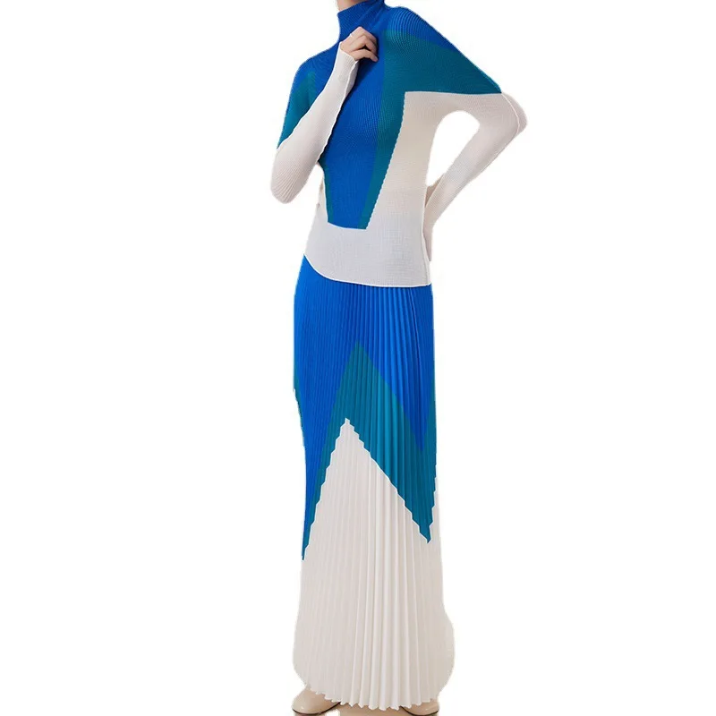 Miyake Fold 2025 Spring and Autumn New Fashion T-shirt Set, Women's Half Skirt Set, Fashion Fold Two Piece Set Pleated