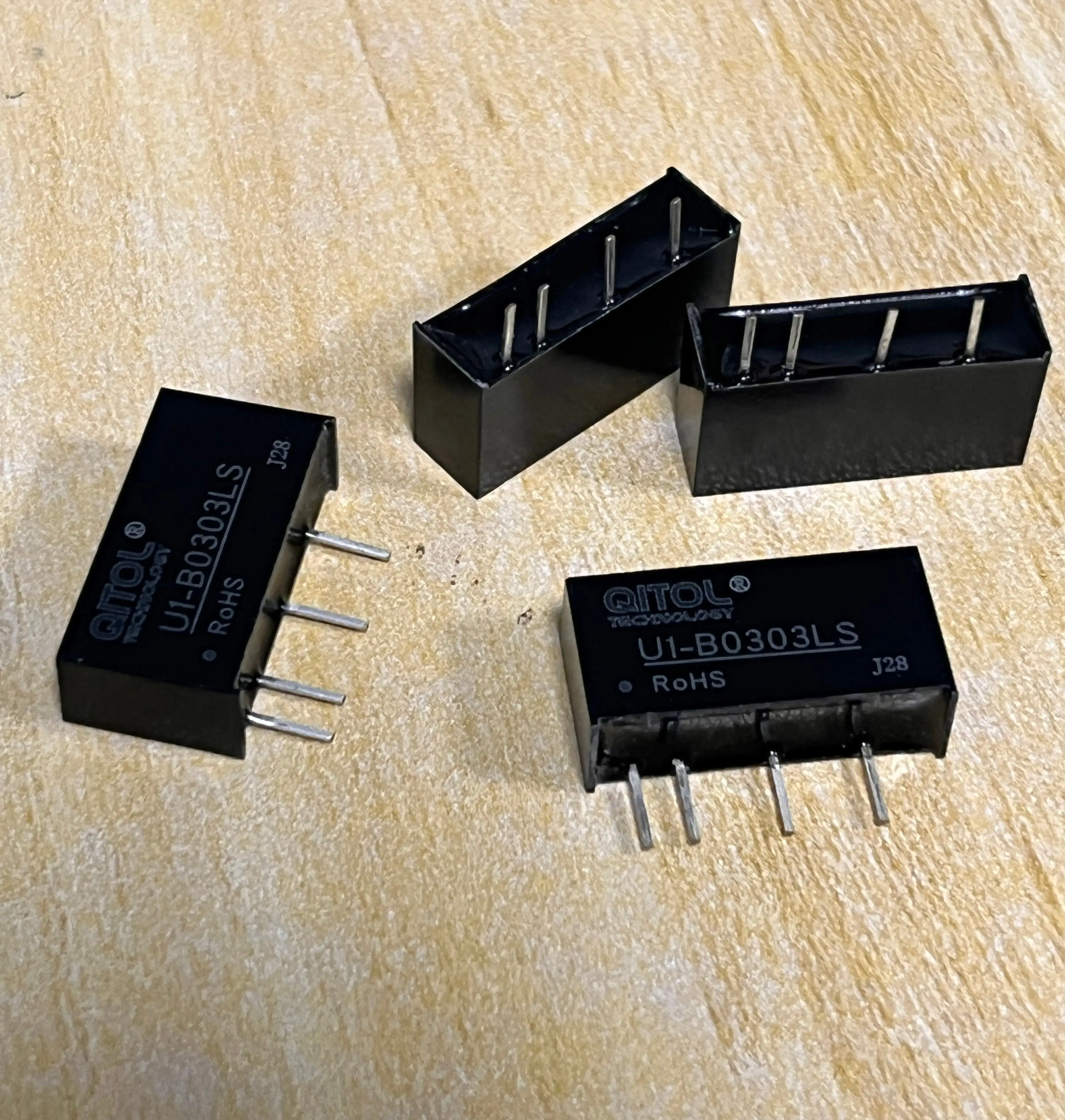 

1W U1-B0303LS B0303LS-1WR3 DC-DC Power Converter Electronic Component for Electrical Engineering Isolated DC-DC Power Module