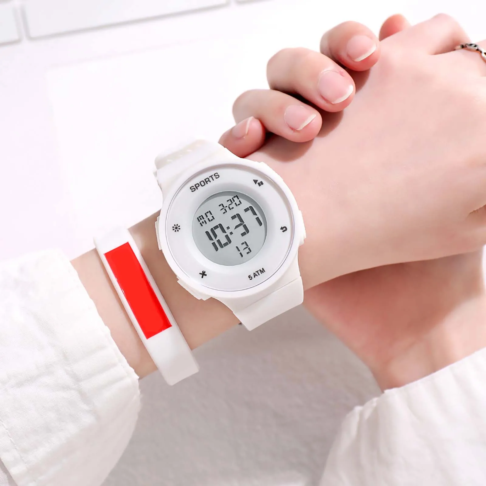 

Simple Women'S Sports Watches Fashion Led Digital Circular Dial Watch For Ladies Multifunctional Electronic Wristwatch