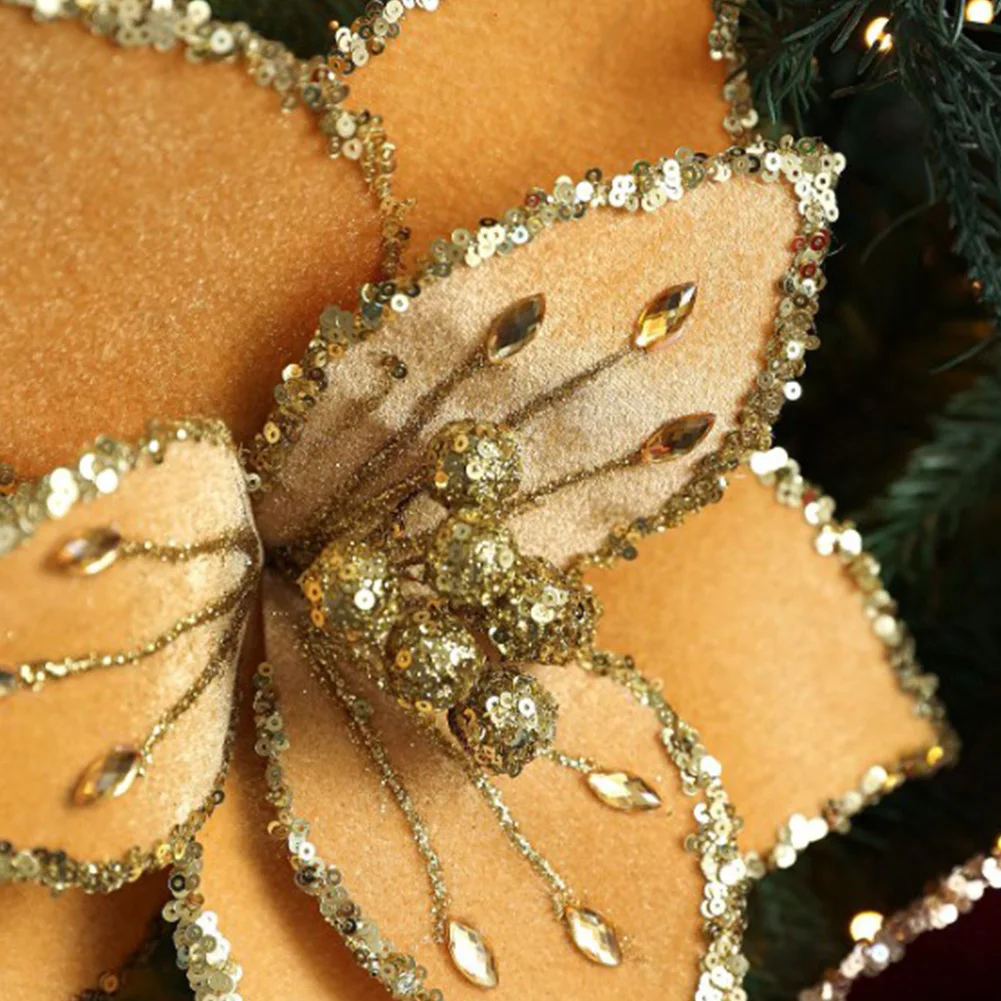 

26CM Christmas Fabric Wreath with Gold Accent Decorations Suitable for Holiday Home and Business Festive Settings