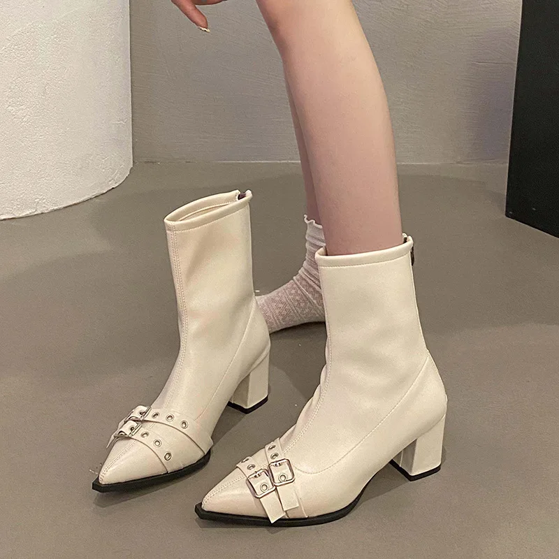 Pointed Toe Chunky … - image