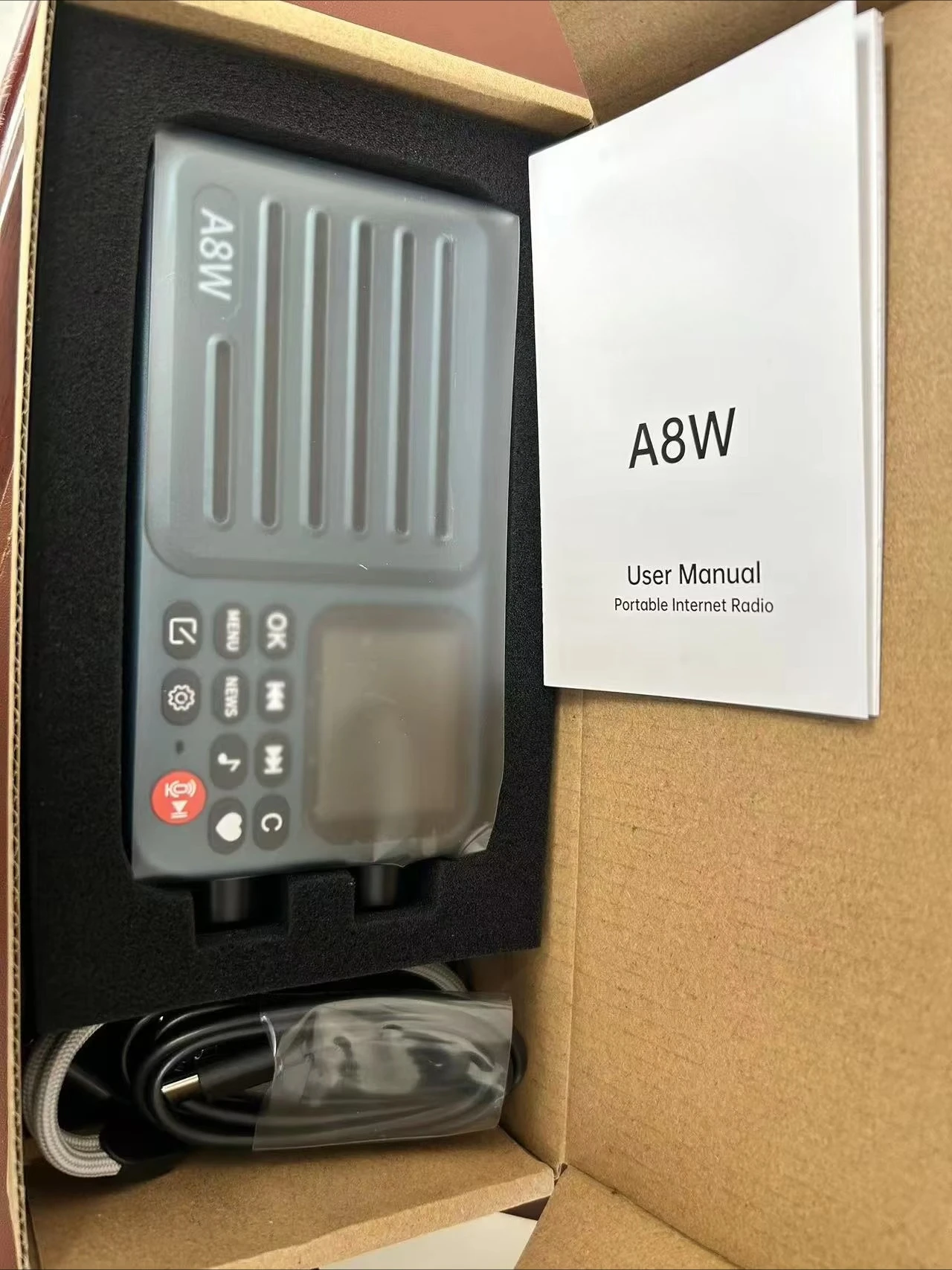 for CHOYONG A8W Portable Internet Radio Single Band Multi-Scene Voice Control Radio 4G&Wi-Fi Connection Speaker Custom Gifts