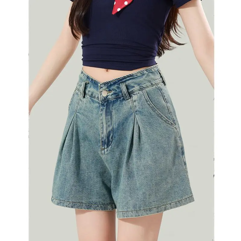 New Summer 2026 High Waist Button Detail High Quality Korean Style Denim Shorts Women's Casual Fashion Straight Leg Jeans