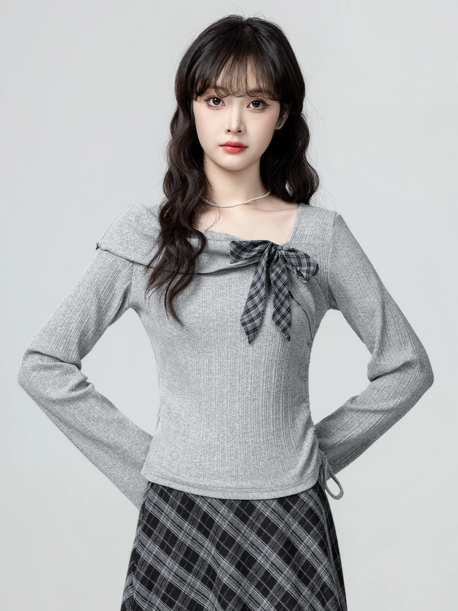 Coreano Sle ey Colletto asimmetrico Lungo Sve T-shirt da donna Design autunnale Nodo Vita che abbraccia la base superiore irt