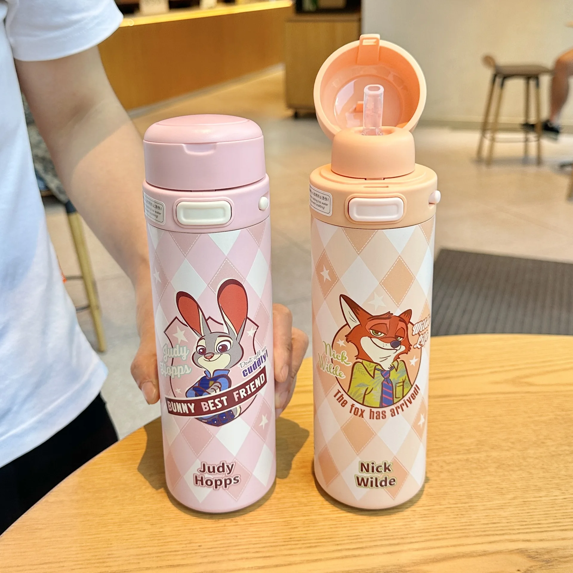470 مللي ل Zootopia2 كوب ماء زجاجة تُرمُس مع القش الاطفال الصيف أنيمي كوب الفتيات الفتيان الرياضة في الهواء الطلق القدح هدية الكريسماس