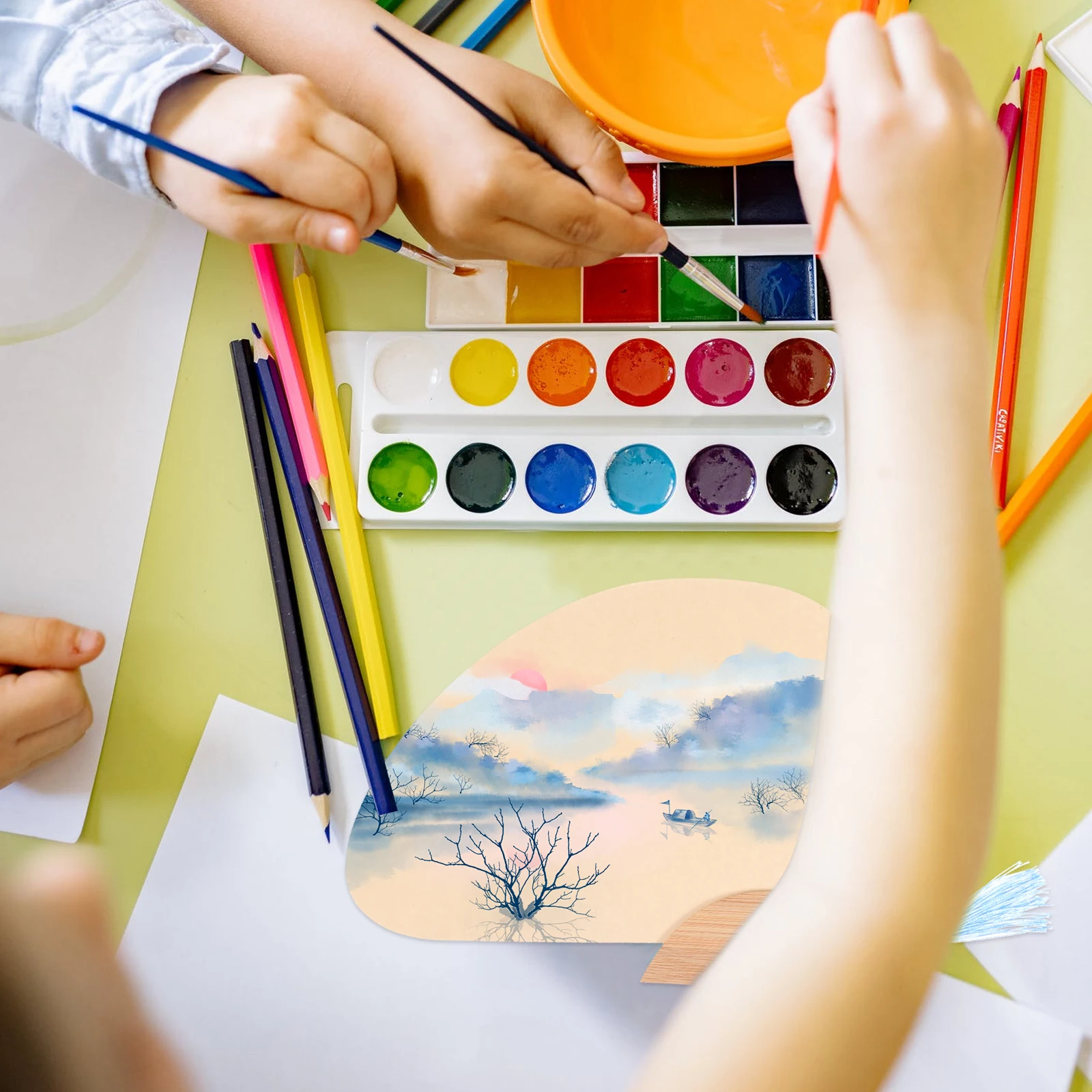 

5Pcs Chinese Art Paper Round Fans DIY Painting Fans Kids Graffiti Creative Drawing Fan Perfect Family Activity