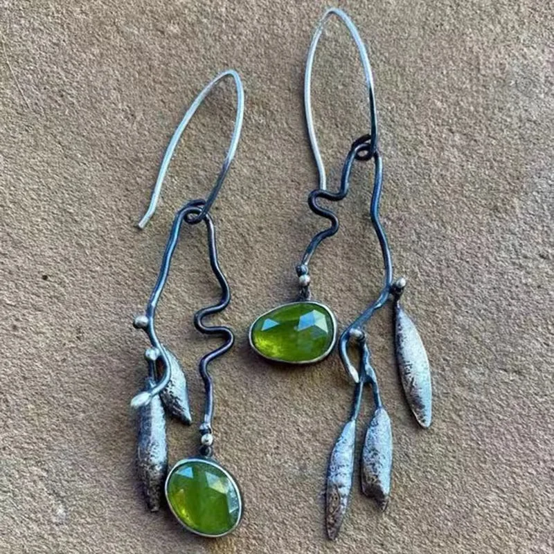 Vintage Indian Tribal Green Stone Dangle Earrings Bohemian Long Hollow Drop For Women 2023 Hippie Jewelry