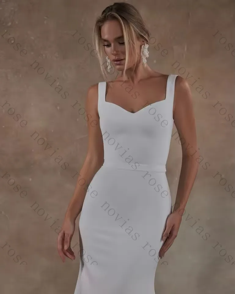 Customized Vintage Mermaid Bridal Gown Simple Civil Wedding Style Open Back Button Detail Floor Length Elegant Bride Dress 2026