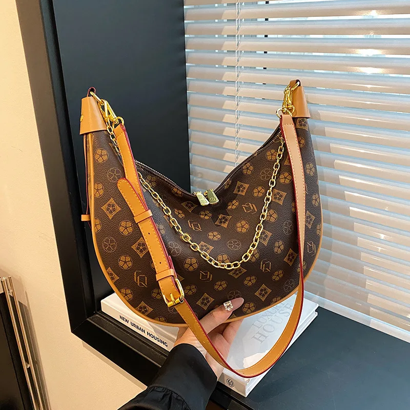 Retro Floral Print Large Capacity Dumpling Bag Multi-Layer Durable Single Shoulder Bag for Women Soft Leather Moon Tooth Handbag