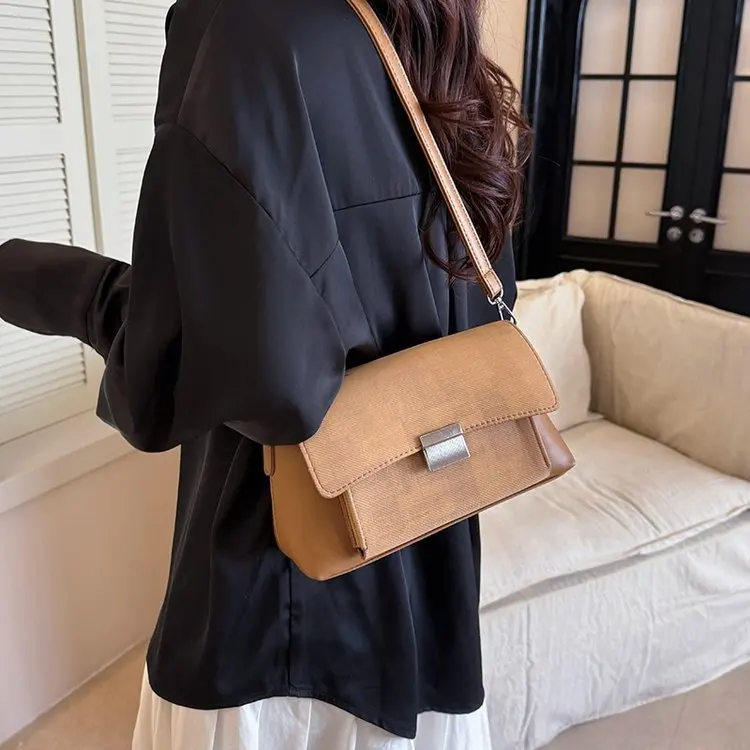 

Vintage Minimalist Diaper Bag For Women Elegant Crossbody Bag Luxury Designer Tote Leather Elegant And Spacious Carryall