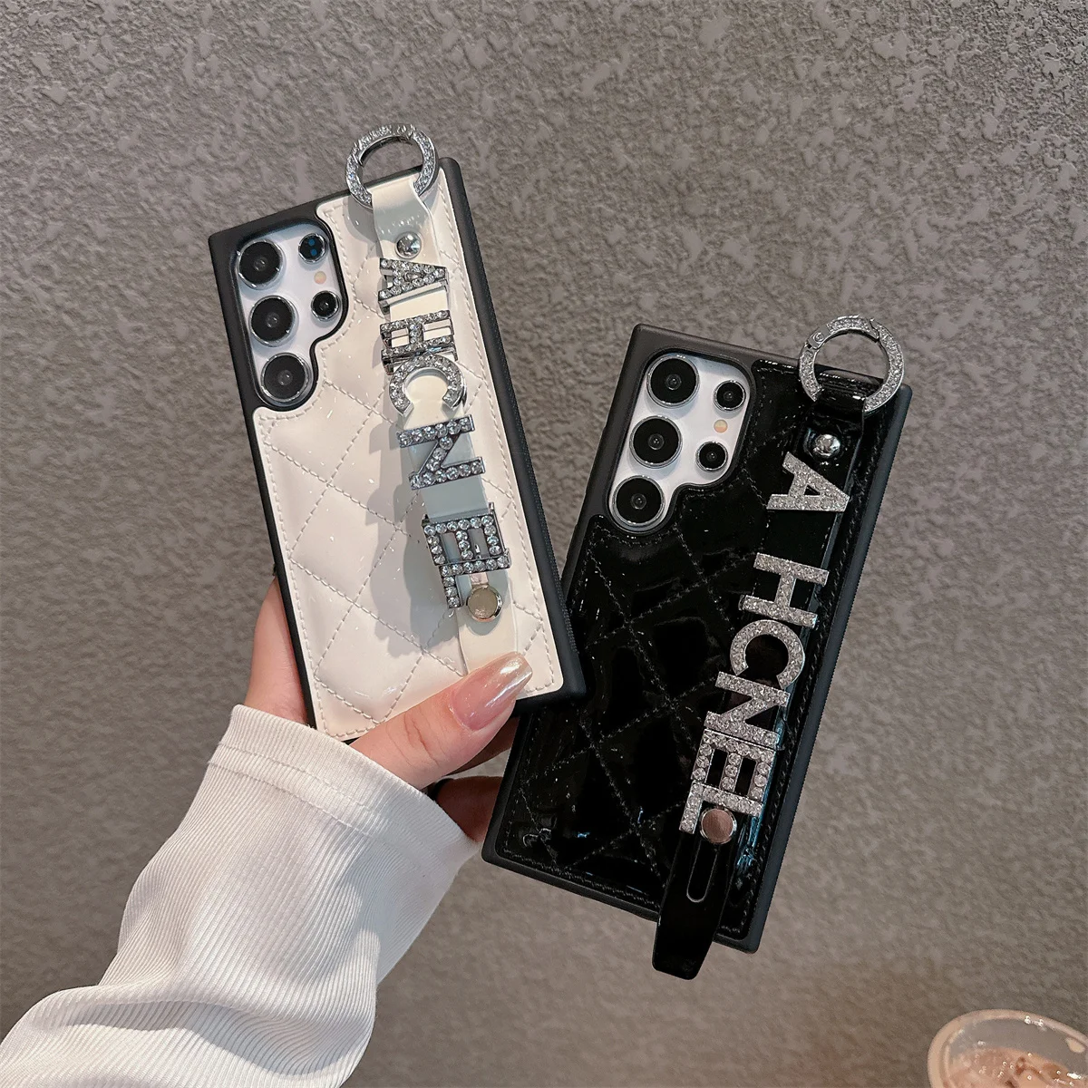 Lüks pürüzsüz deri CC elmas kayış telefon kılıfı için Samsung Galaxy S24 S23 Ultra S22 artı renk darbeye sert arka kapak