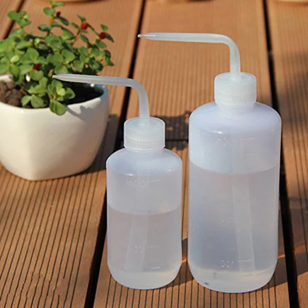 

2Pack Plant Watering Bottle Bend Mouth Plastic Squeeze Scale Mark Flower Succulent Bottle Root Protection 250Ml 500Ml