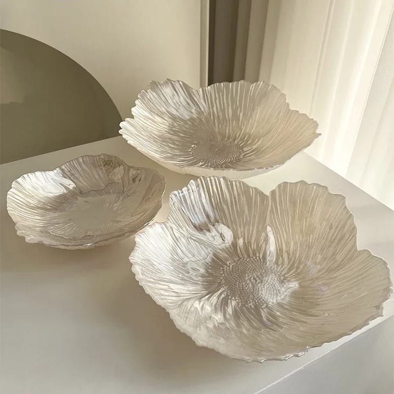 Banja para aperitivos en forma  flor, elegante frutero  cristal  concha, platos  postre simples y mornos para fiesta