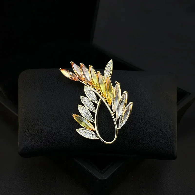 

Unique Design Fashion Big Brooch Women's High-End Suit Neckline Pin Accessories Shiny Corsage Decorations Buckle Jewelry 3956