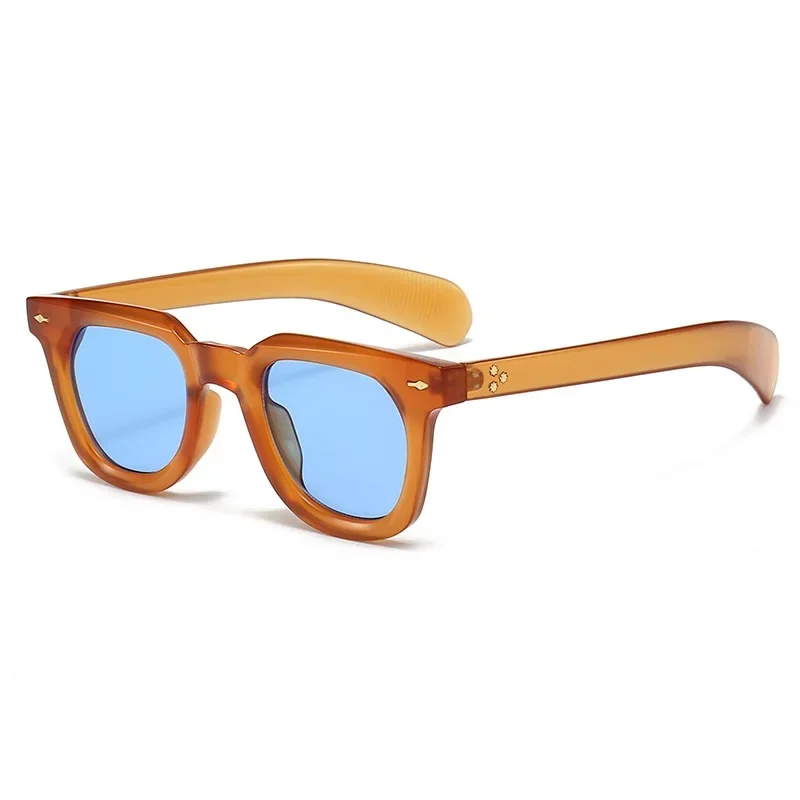 Gafas de sol cuadradas populares Ins para mujer, gafas de sol Vintage con remaches Punk para mujer, gafas de sol UV400 a la moda para hombre