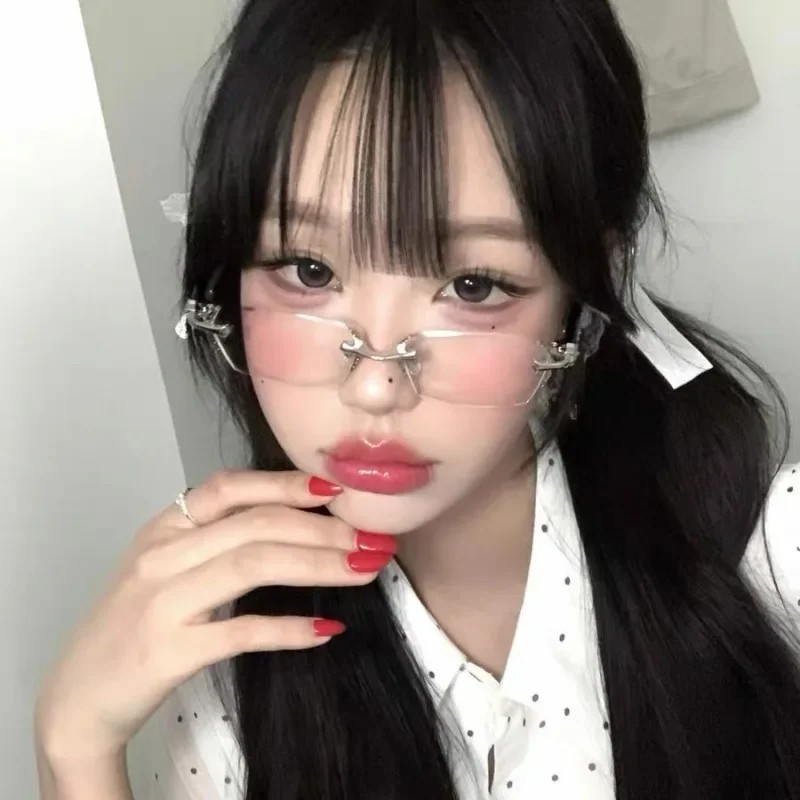 Thumbnail 4 - #8 Compare Eyeglasses Before You Buy