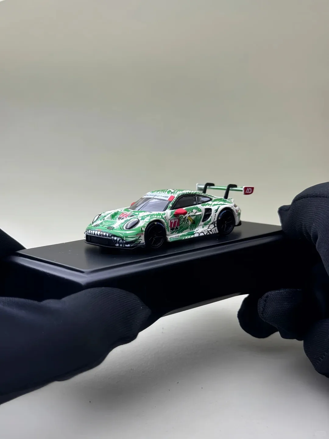 New TOP LUX TL 1:64 Scale Porsche 911 GT3 R #77 Sketchy Green Dinosaur Alloy Car Model Miniature Diecast Collection Hobby Toys