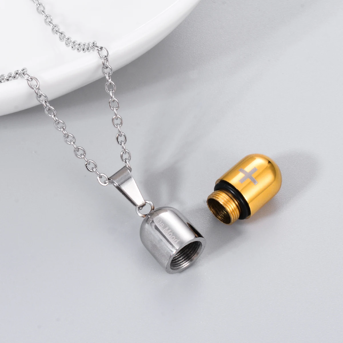 Fashion Pill Case Capsule Pendant Necklace Stainless Steel Mens Womens, 20inch Chain, Cross Medicine Keepsake Pendant Necklace