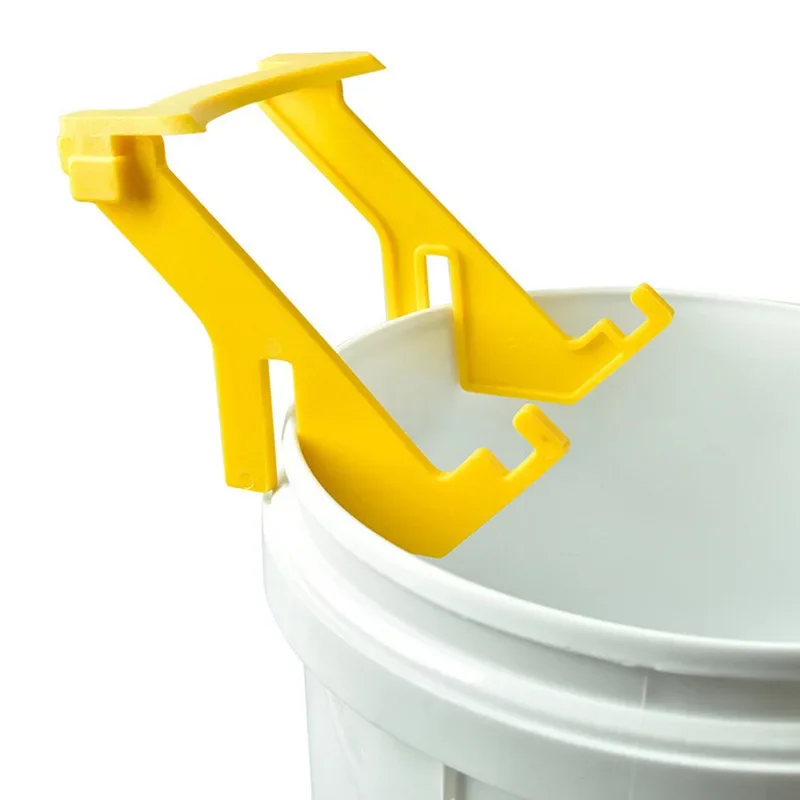 150 Pieces Plastic Honey Bucket Holder Bracket Rack Honey Bucket Frame Grip Lift Beekeeping Equipment Supplies for Bee Shop