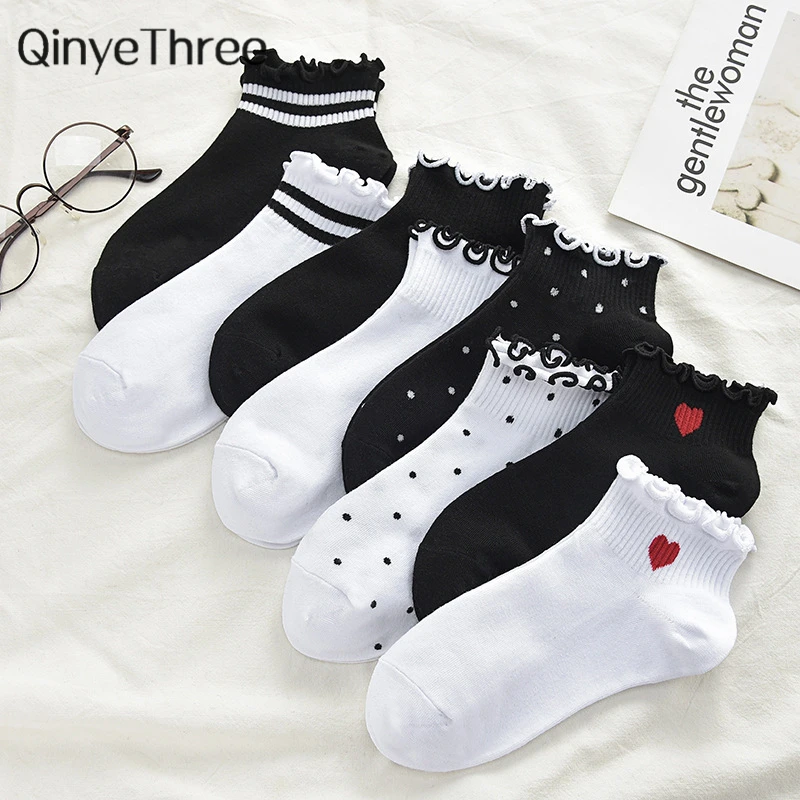 

New Chic Women Cusual White Black Cotton Socks Girls Cute Crimped Stripes Dots Heart Short Ankle Sokken Dropship