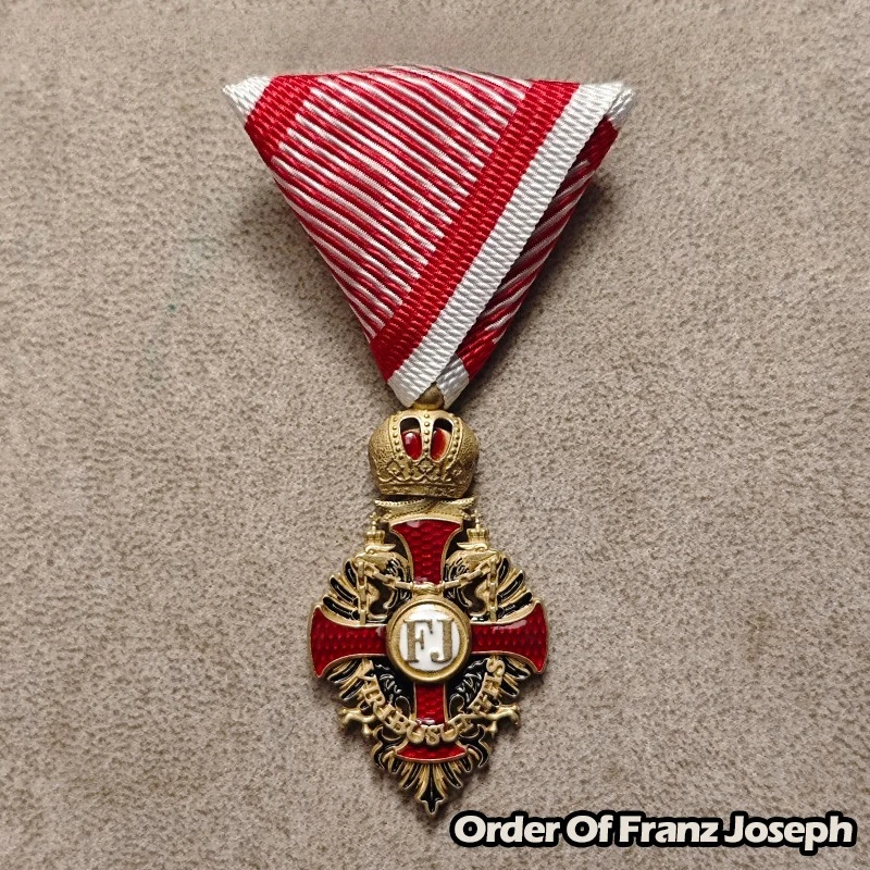 Copper Ribbon Badge Austrian Empire Knight Order of Franz Joseph Honor Medal 1849 FJ Pin Badge Decoration Craft Collection Gift