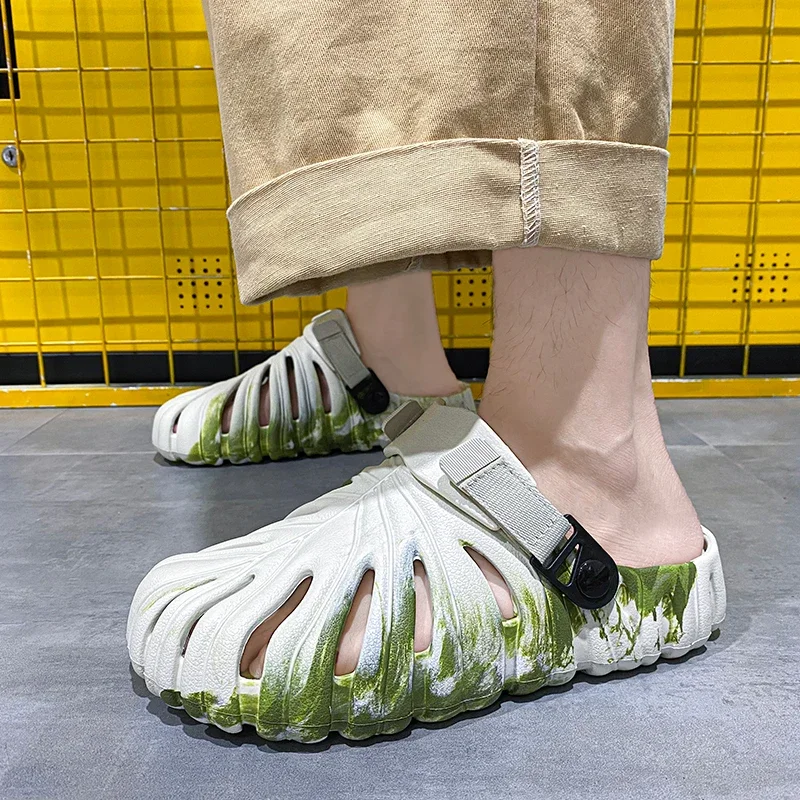 Рисунок 3 - Летние мужские и женские тапочки