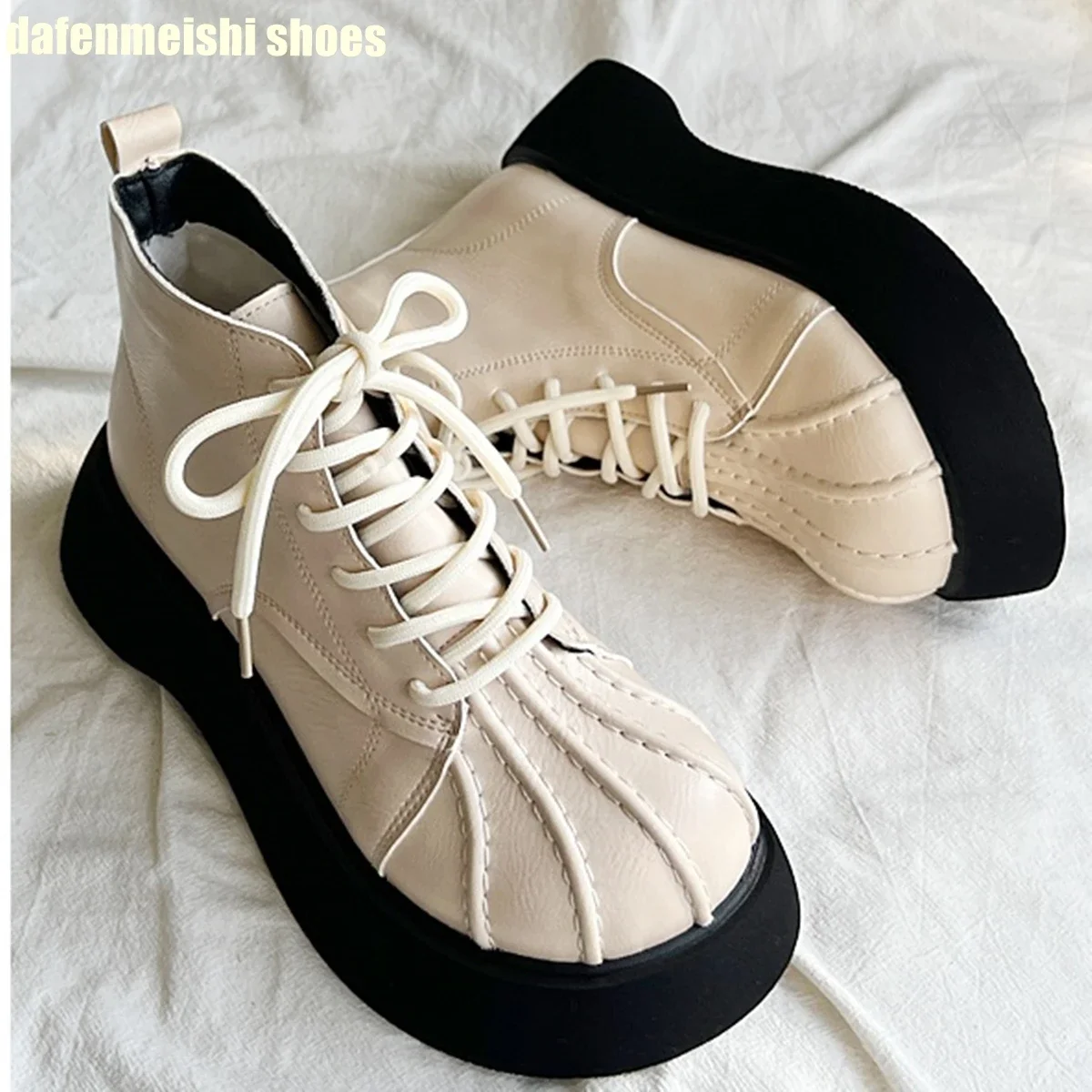 

Женские ботильоны с плиссировкой, теплые однотонные ботинки с круглым носком, на х/б подкладке, Осень-зима 2024