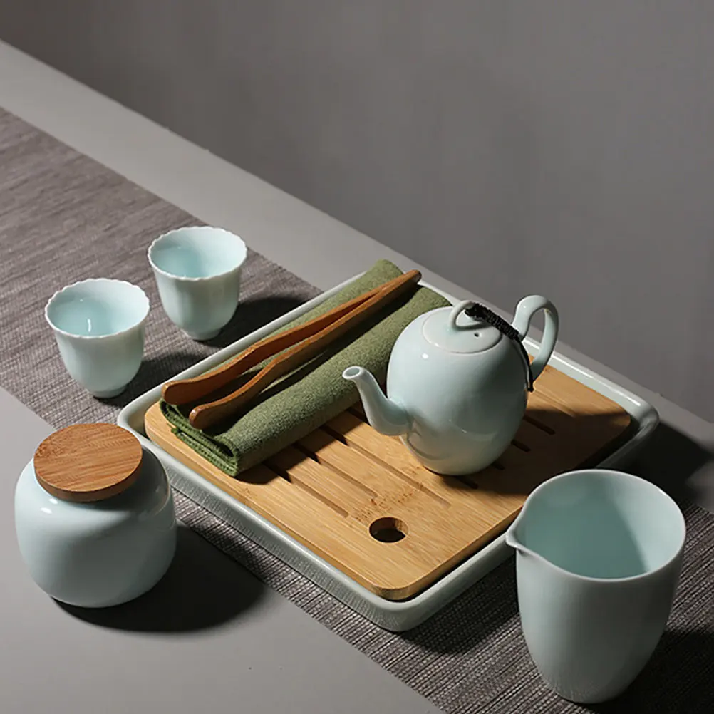 

Изысканный керамический чайник (1 шт.) с высокой термостойкостью, гладкой поверхностью и функцией фильтрации, идеально подходит для любителей чая на каждый день.