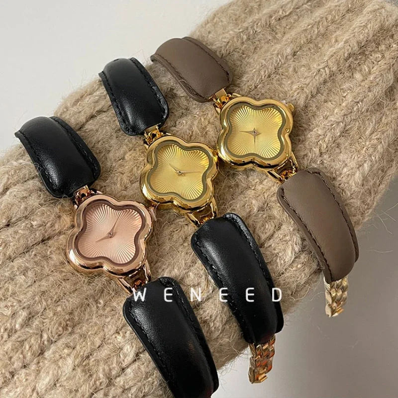 Orologio da polso con design in pelle trifoglio, orologio al quarzo con temperamento moda retrò, orologio al quarzo da donna di lusso leggero,