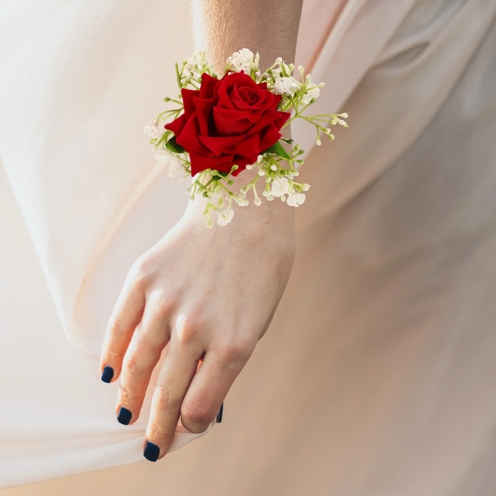 

4pcs Wedding Rose Wrist Corsage Silk Pearl Bracelet Adjustable Size Bridal Shower Prom Banquet Supplies Flower White