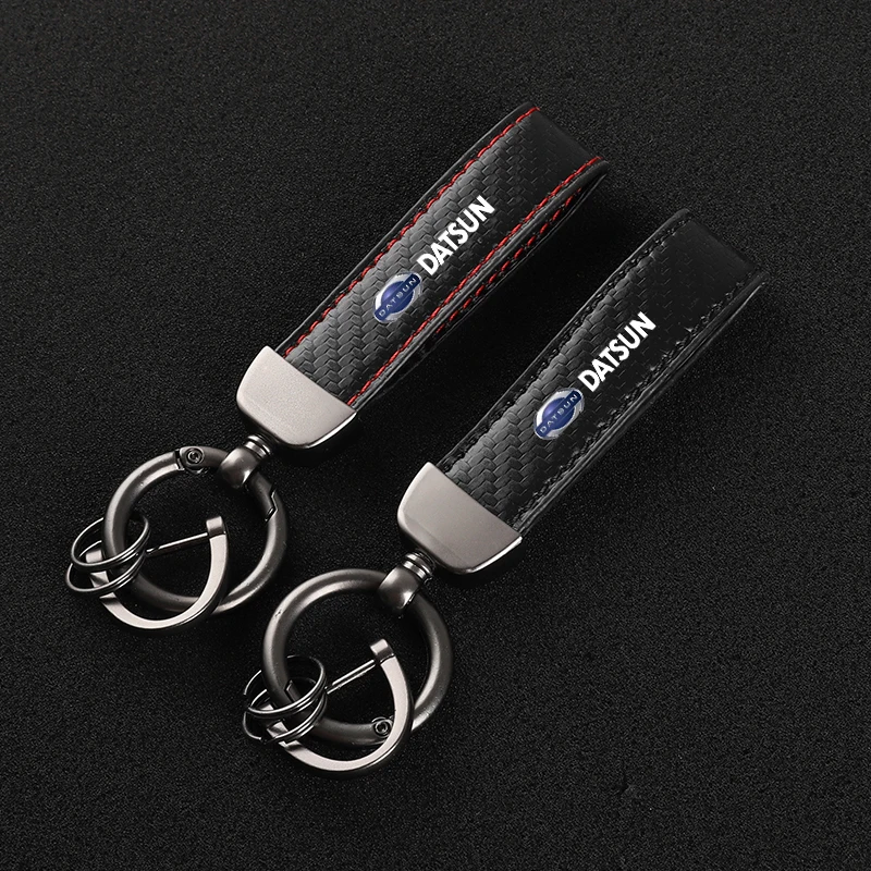 

Leather car keychain Horseshoe Buckle Jewelry for Nissan datsun cross z 24z 26z 240z 280z Accessories