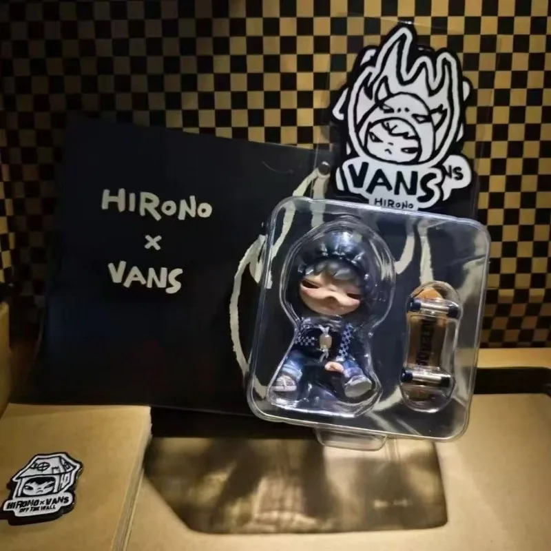 POPMART Hirono X VANS de marca compartida, creativo, exquisito, decorativo, de moda, genuino, en Stock, muebles para el hogar, periféricos, regalo sorpresa