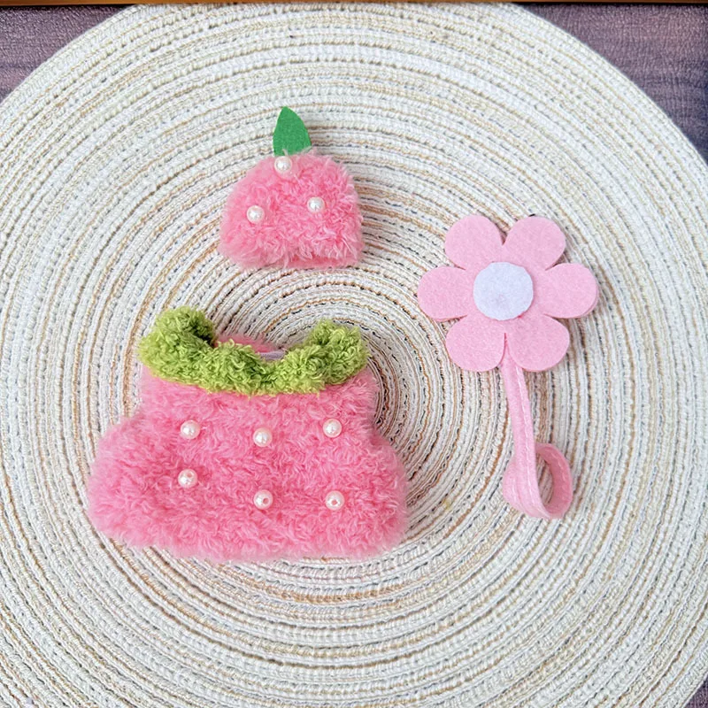 

Labubu I II комплект одежды с подвеской и клубникой, Labubu, одежда для сидения ребенка, розовые штаны-комбинезоны, милые аксессуары