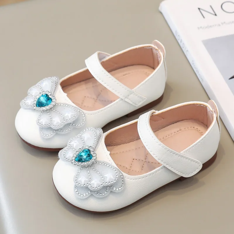 Toddlers Girls scarpe in pelle Princess Sweet Kids Casual Flats for Wedding Party strass Butterfly Crystal Heart Fashion Shoes