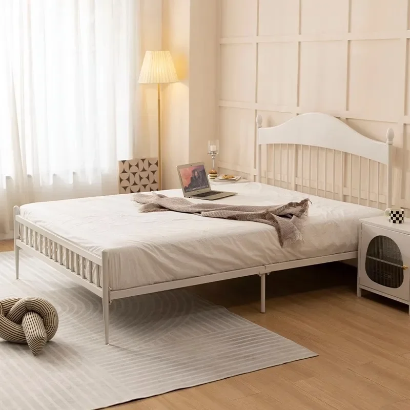 

Nordic, white wrought iron bed, French cream style, modern simplicity, iron frame, small apartment