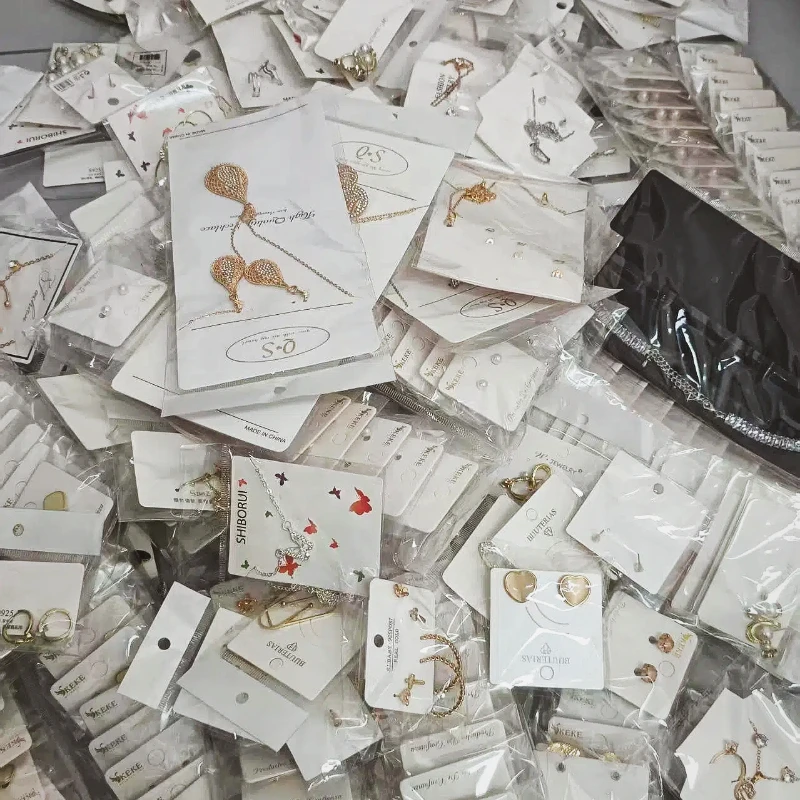 

Random 1/10/30/50/100 Pieces Sweet Jewelry Collection for Women Necklace Earrings Rings Bracelets Pendant Cute Gift