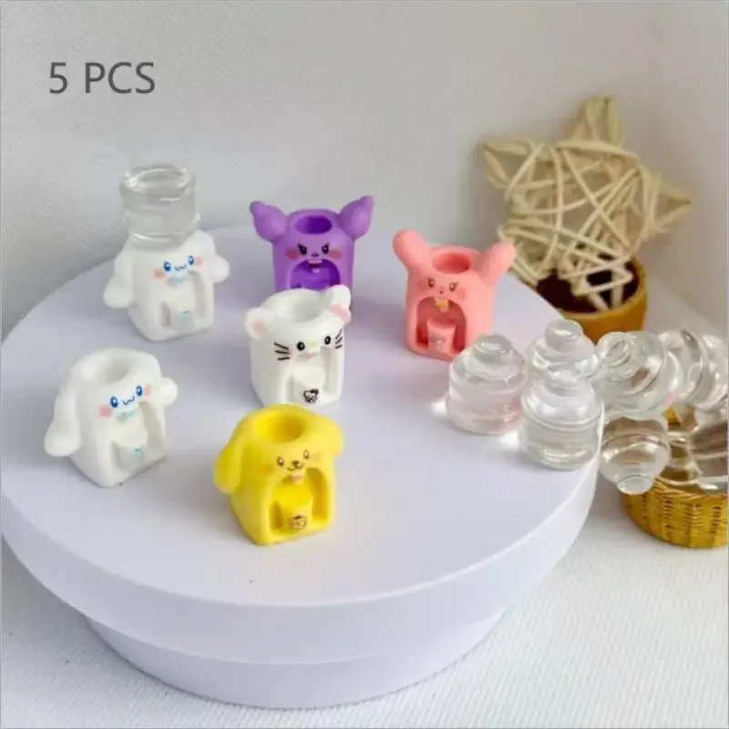 

5PCS Cute Sanrio Dollhouse Toy Kuromi Cinnamoroll Pompompurin Hello Kitty Water Dispenser Model House Decor Kids Play Toy Gifts