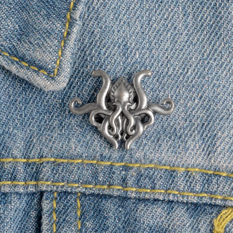 

Creative Tentacles Enamel Pins Deep Sea Octopus Metal Brooch Backpack Pin Badge for Woman Fashion Ins Jewelry Accessory