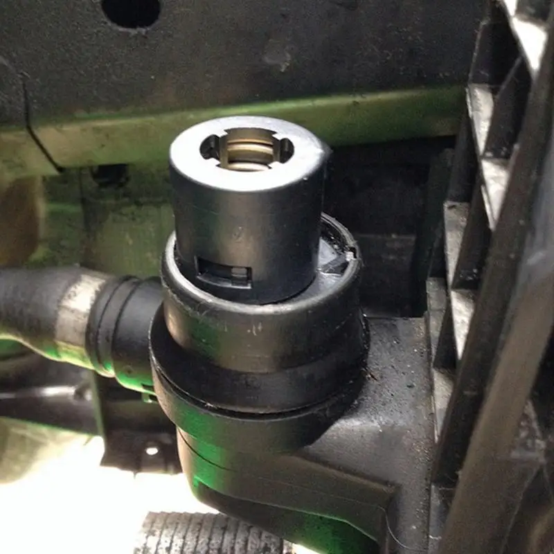 

Настоятельно рекомендуемый масляный радиатор, термостат расширения охлаждающей жидкости радиатора, бак для BMW E46 X3 E53 E83 E85 17111437362